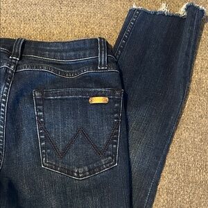 Wrangler Women's Skinny Fray Jeans